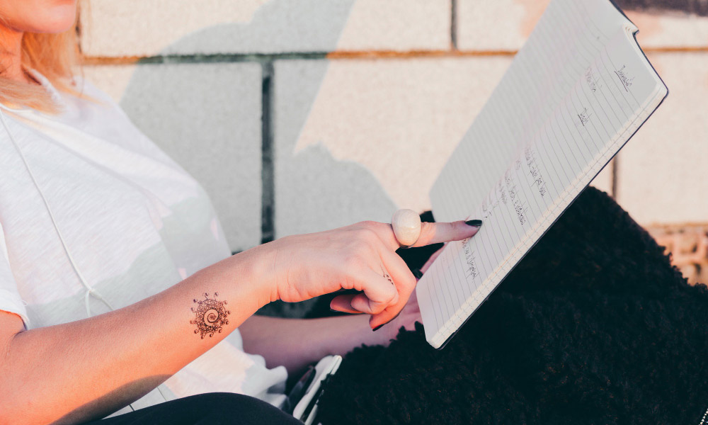 Decoding Destiny: A Fresh Guide on How to Read Palm Lines for Beginners