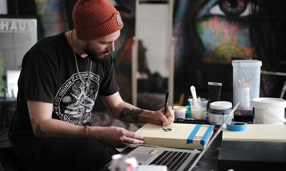 Basqueserpartists: The Serpent-Inspired Artists Keeping Basque Culture Alive