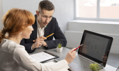 What to Expect From a Conveyancing Solicitor in Today’s Digital Market