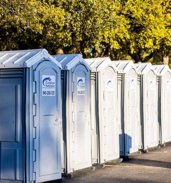 How Can You Hire Clean, Affordable Temporary Restrooms?
