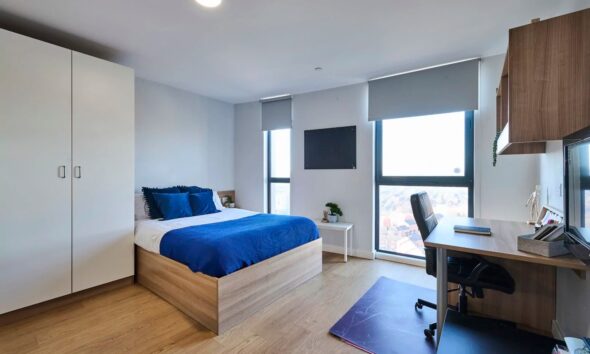 Student Flats in Leicester: Studio or Shared – Which Is Better?